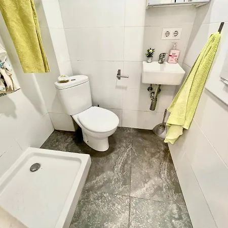 Charming Loft In 아파트 *