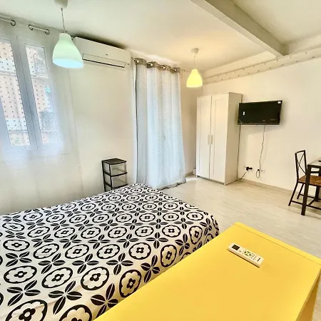 アパート Charming Loft In バルセロナ